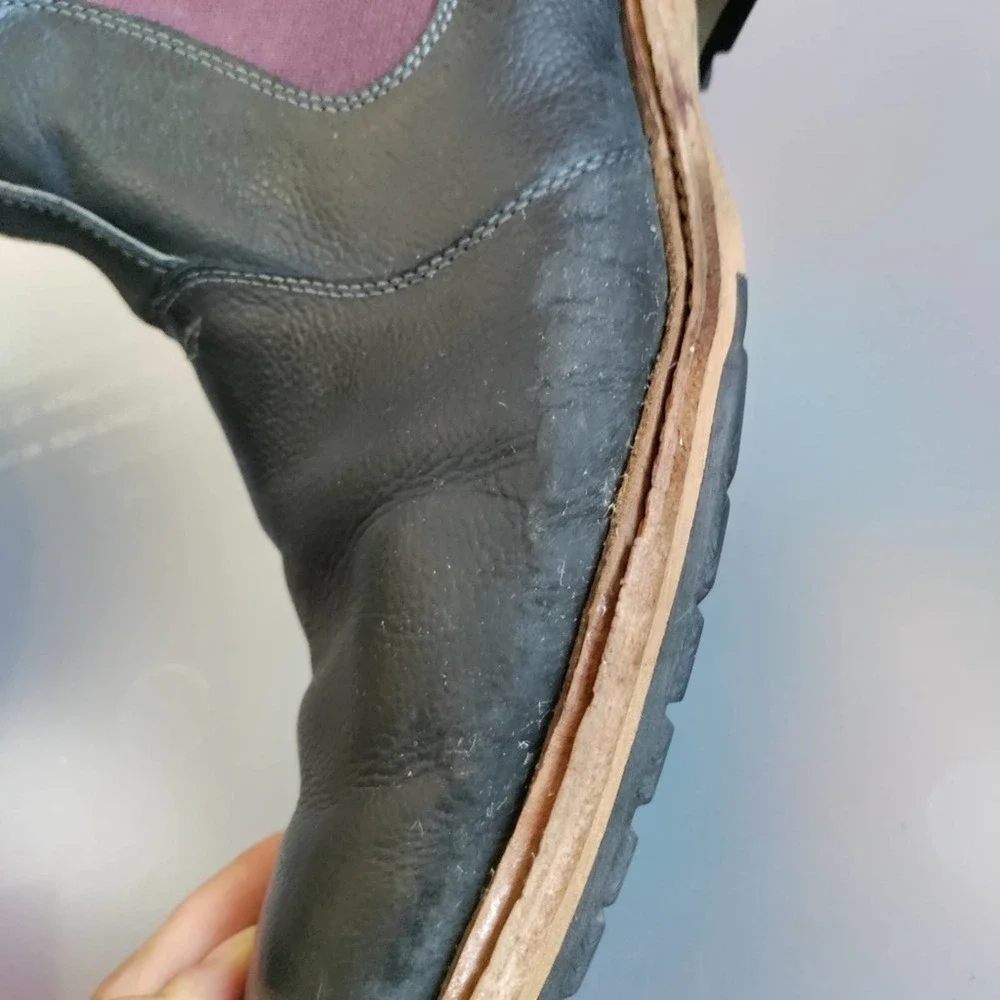 Florsheim pull-on black leather boots size 10.5 D
